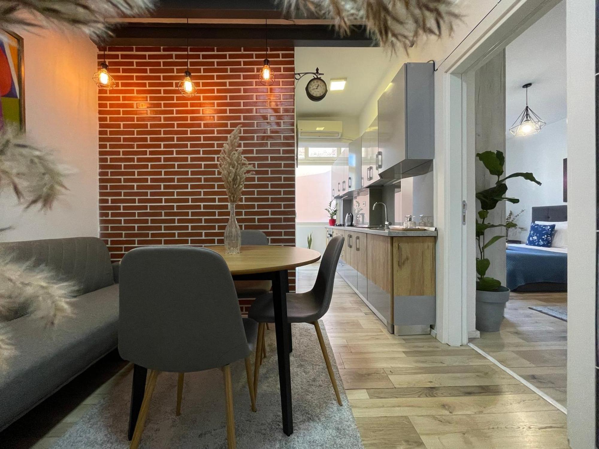 Myslym Shyri'S Apartments Tiran Oda fotoğraf
